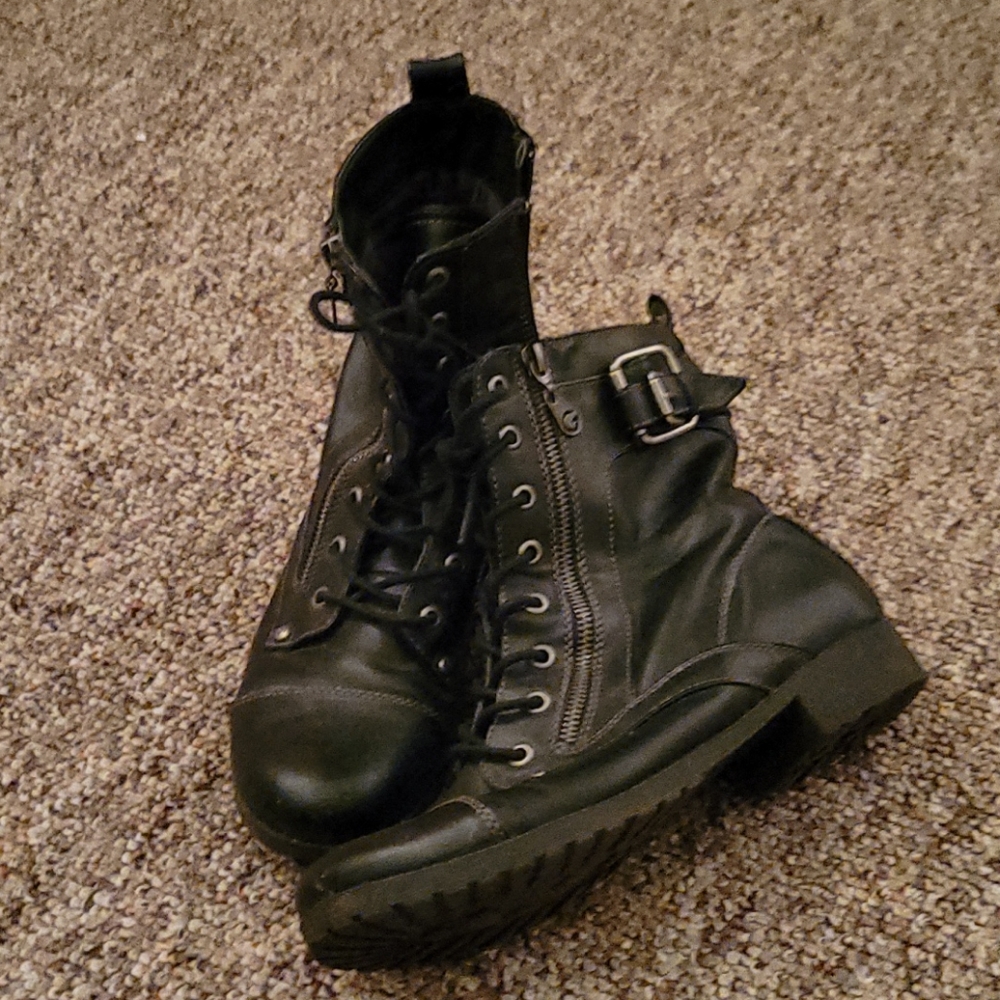Guess Combat Boots